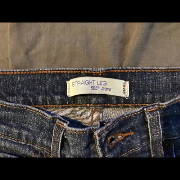 Woman’s Levi’s 505 straight leg size 4 - Picture 2 of 8